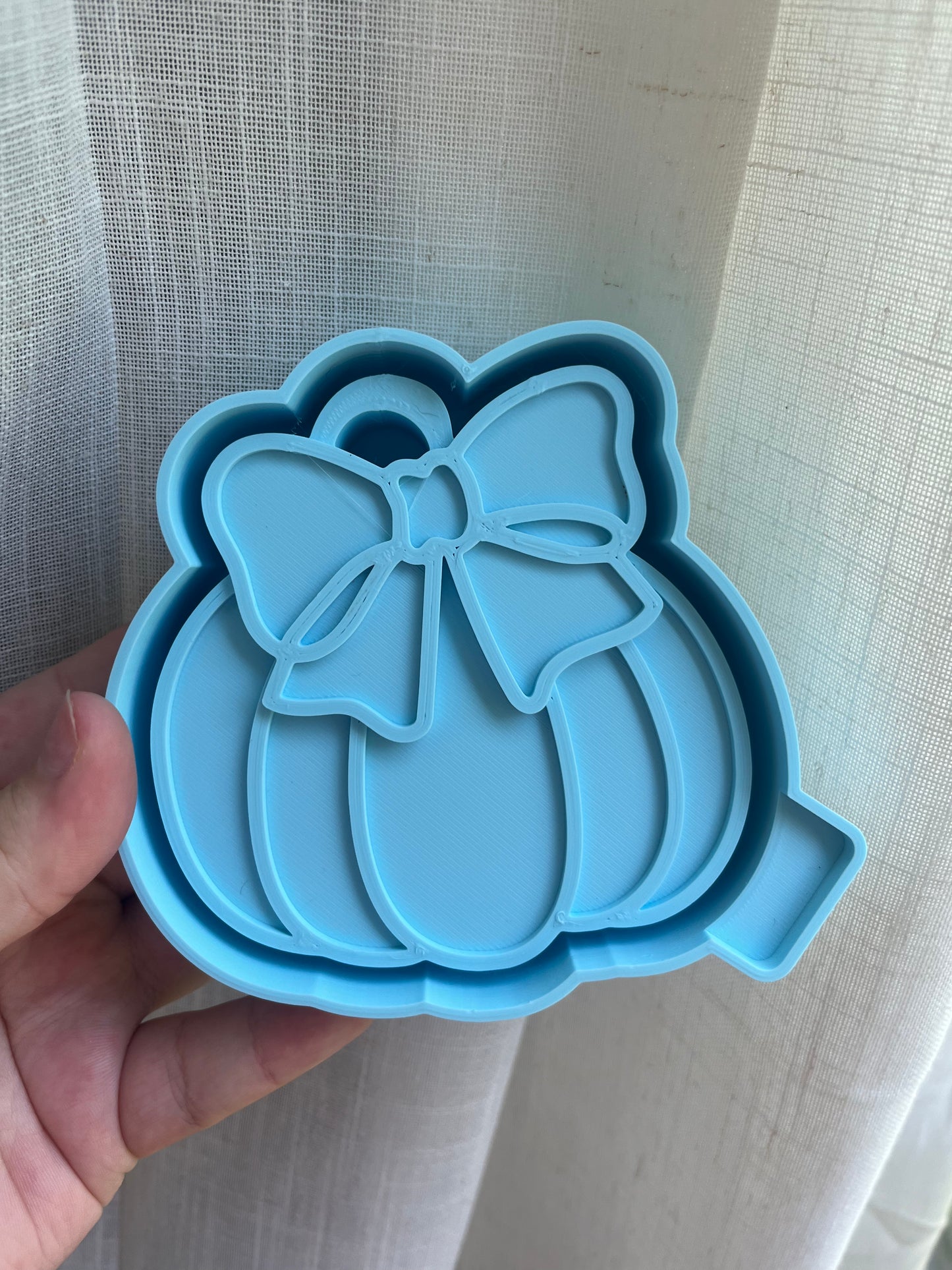 Pumpkin with bow silicone mold for freshies