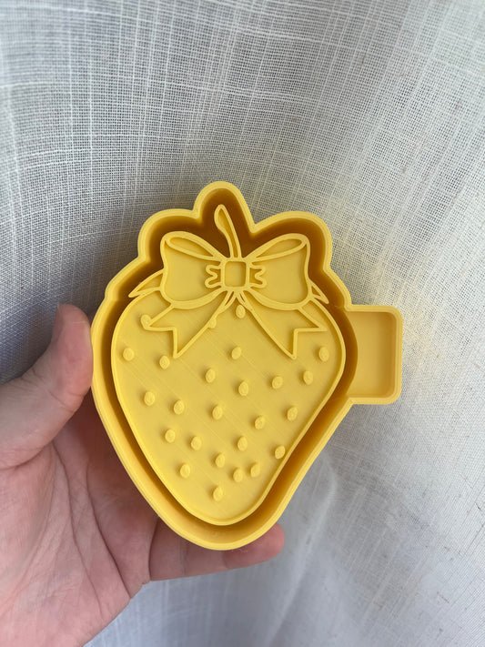 Strawberry w/ bow silicone mold for freshies