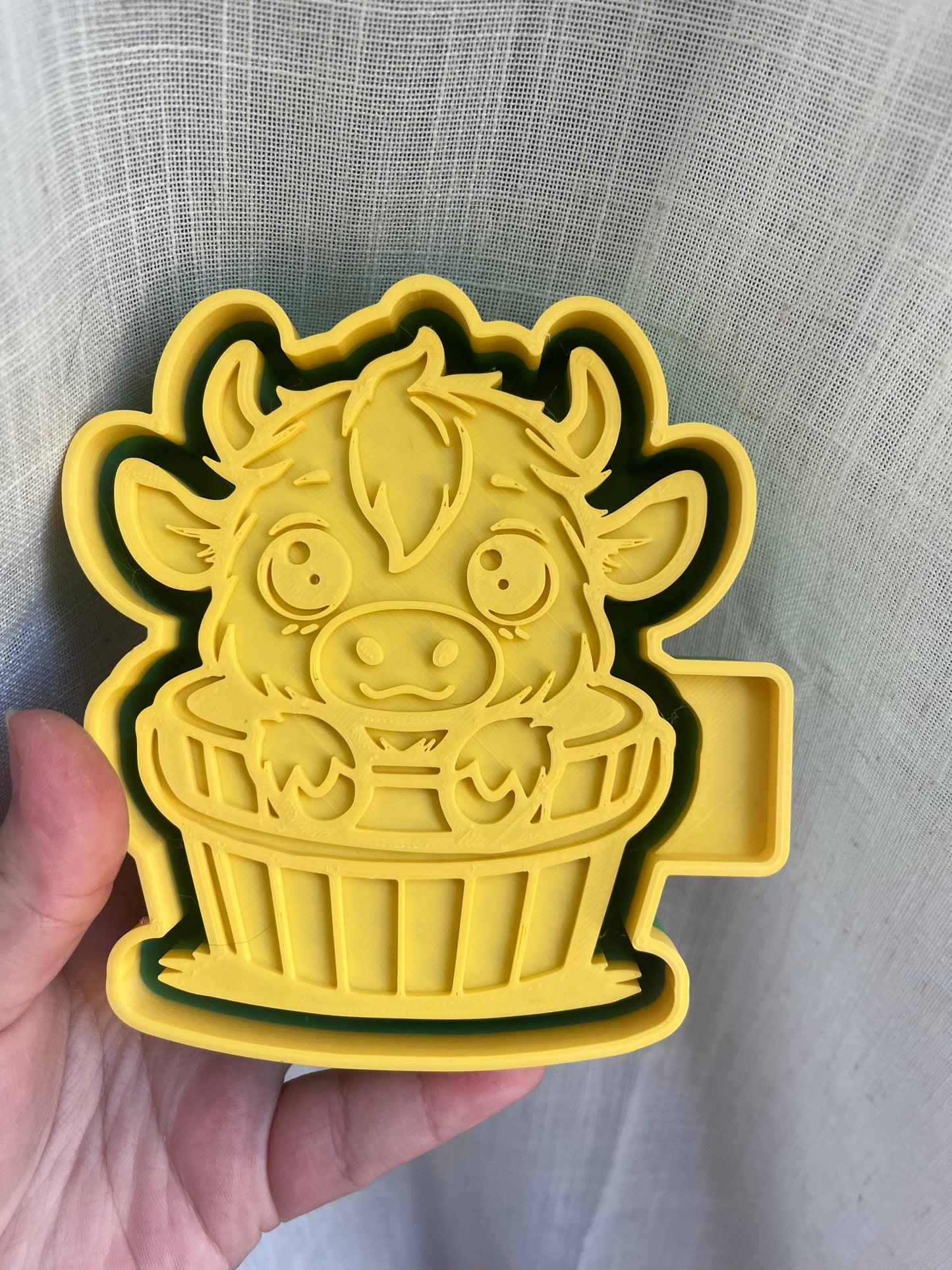 Cow in bucket silicone mold for freshies