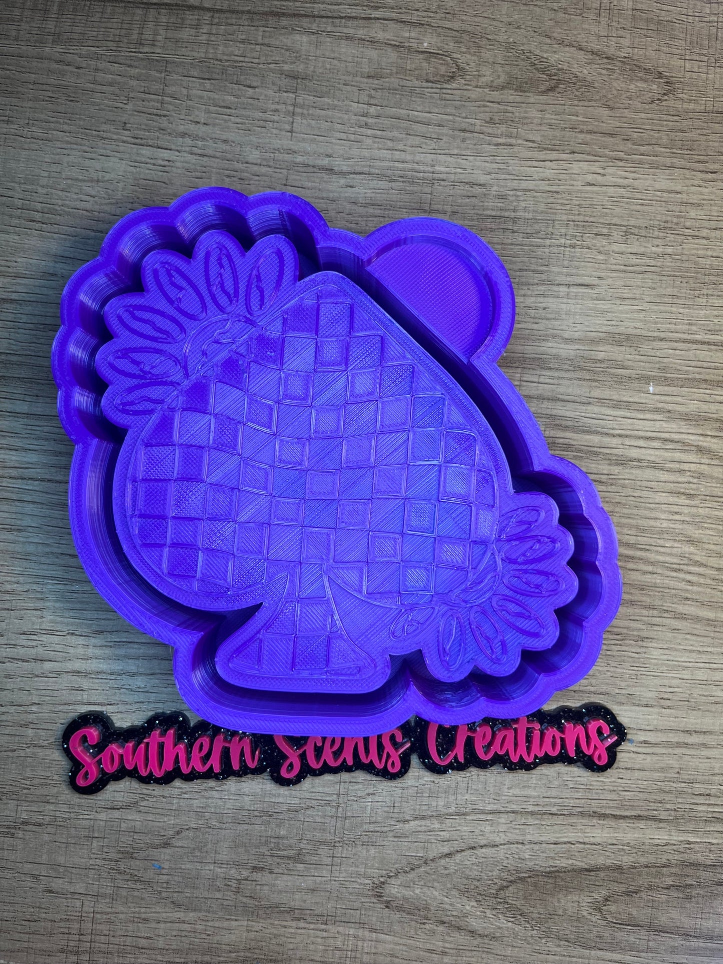 punchy spade silicone mold for freshies